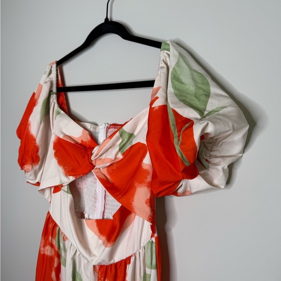 Floral Off-Shoulder Maxi Dress - Picture 4 of 10